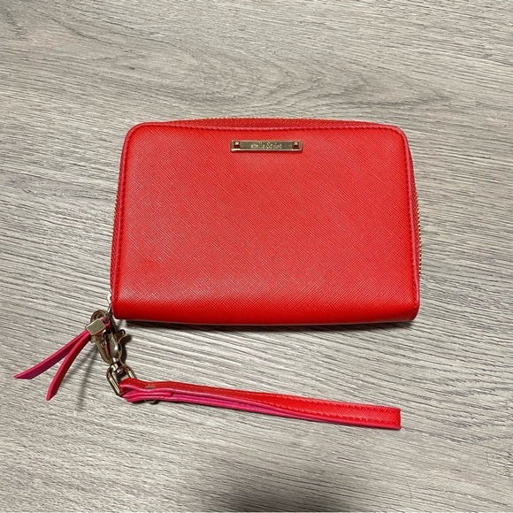 Stella&Dot Call Me Barbiecore Wristlet Red Wallet - Picture 2 of 12